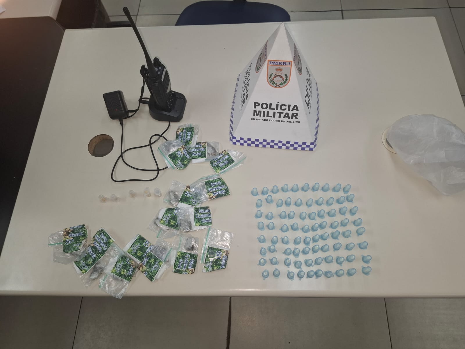 Polícia Militar apreende drogas em Ponta Negra após denúncia anônima